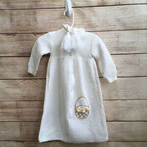 VINTAGE QUILTEX BABY PRAM GOWN IN WHITE SWEATER KNIT